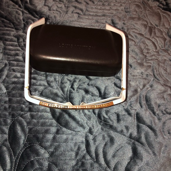 LV sunglasses - Picture 5 of 6